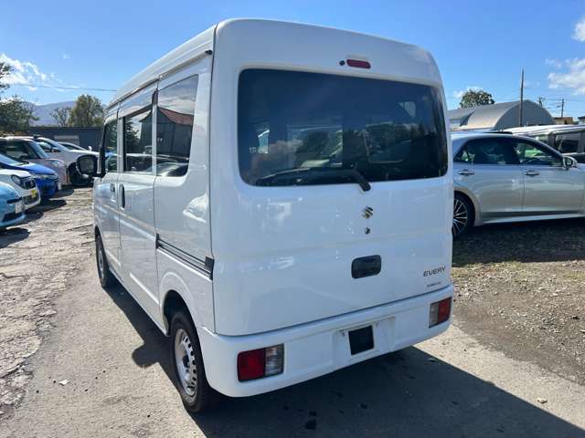 Nissan NV100 Clipper 10