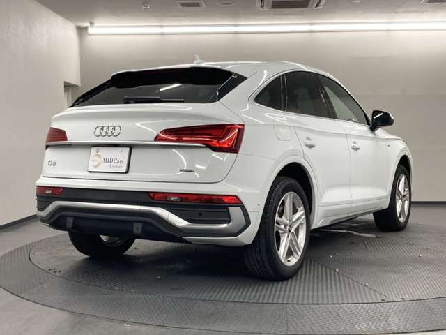 Audi Q5 Sportback 2