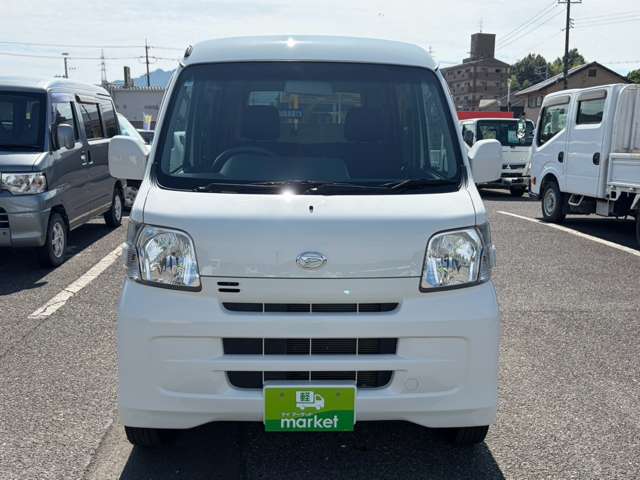 Daihatsu Hijet Cargo 11
