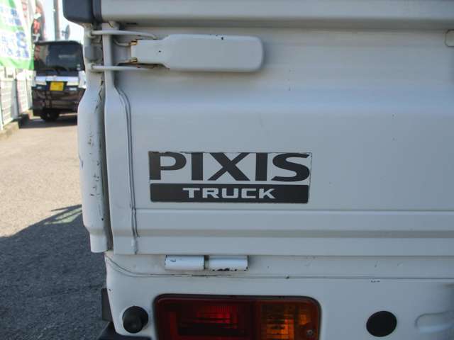 Toyota Pixis Truck 9