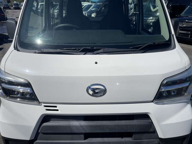 Daihatsu Hijet Cargo 9
