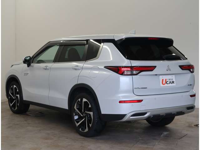 Mitsubishi Outlander 4