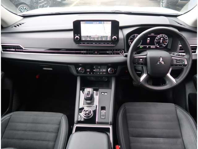 Mitsubishi Outlander 7