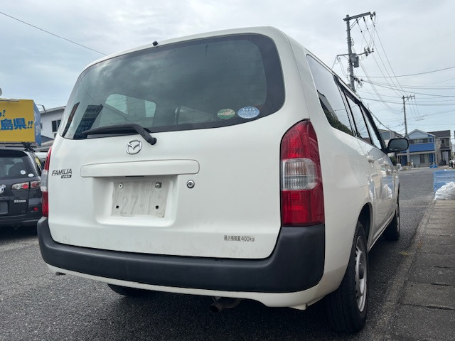 Mazda Familia Van 11
