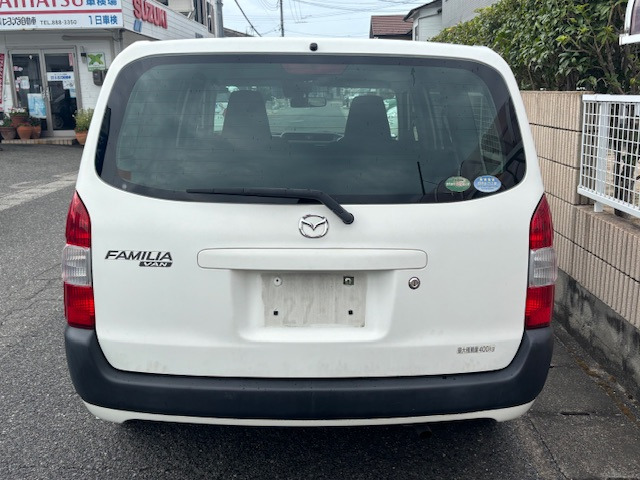 Mazda Familia Van 10