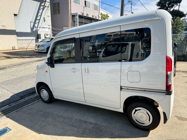 Honda N-VAN 9