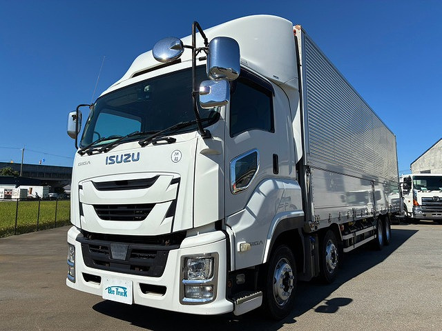 Isuzu Giga 10