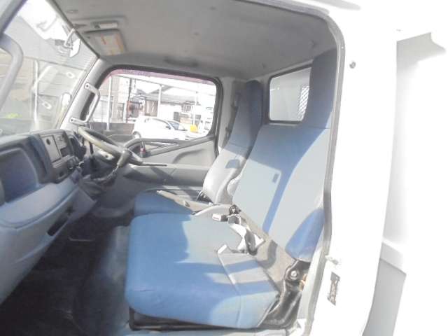 Mitsubishi Fuso Canter 8
