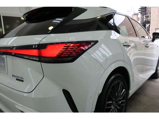 Lexus RX 9