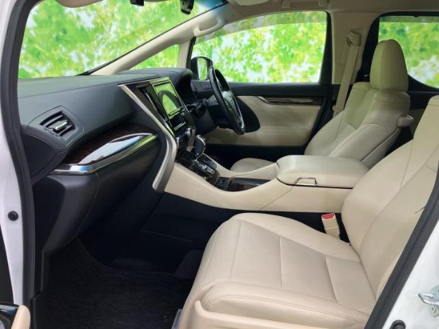 Toyota Alphard 9