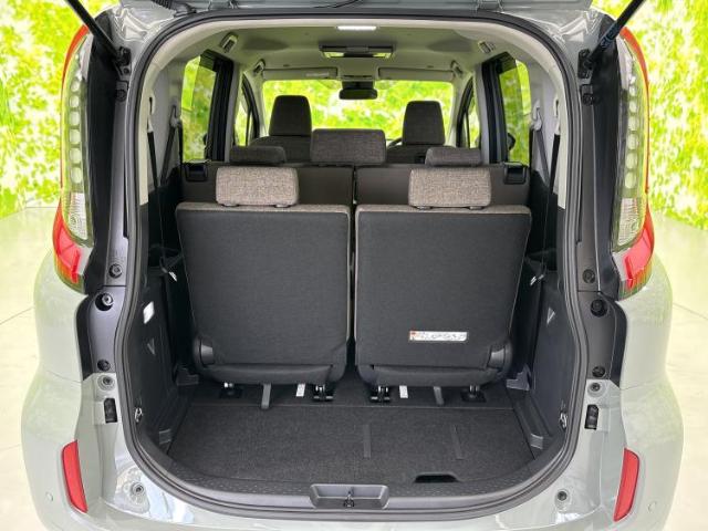 Toyota Sienta 12