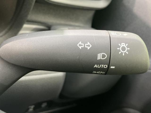 Toyota Sienta 12
