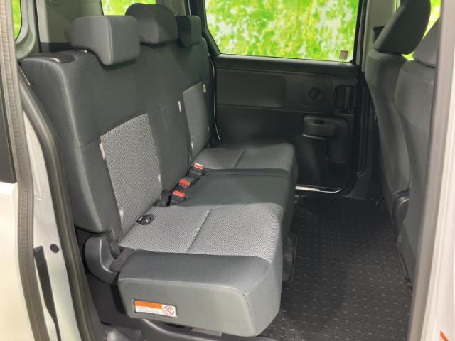 Toyota Sienta 6