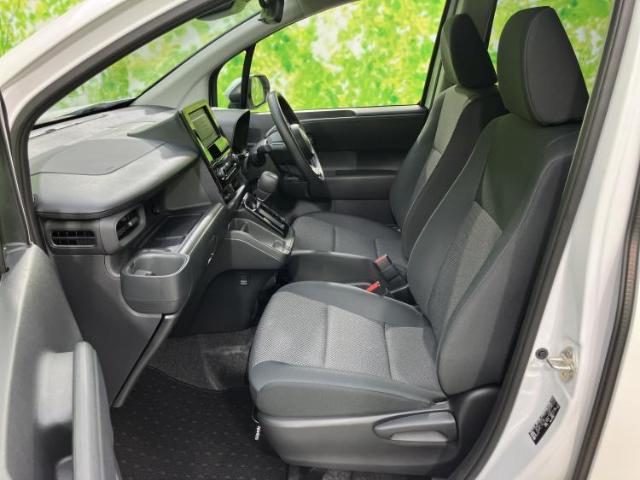 Toyota Sienta 7