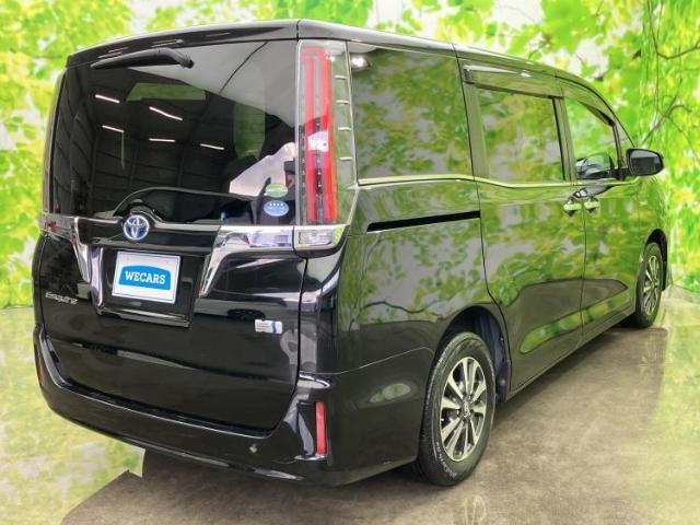 Toyota Esquire 7