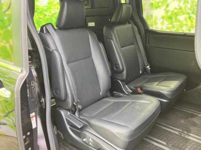 Toyota Esquire 8