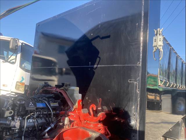 Mitsubishi Fuso Canter 11