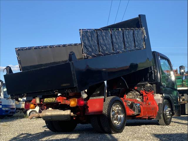 Mitsubishi Fuso Canter 2