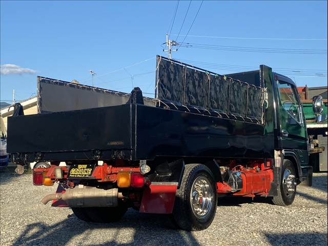 Mitsubishi Fuso Canter 4
