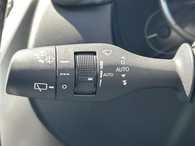 Lexus NX 10