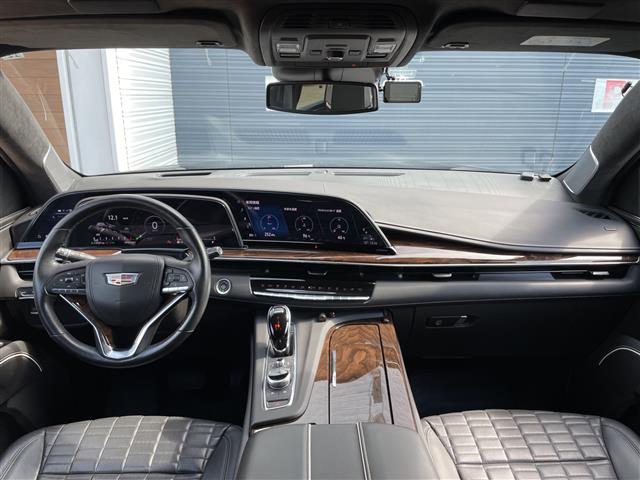 Cadillac エスカレード 2