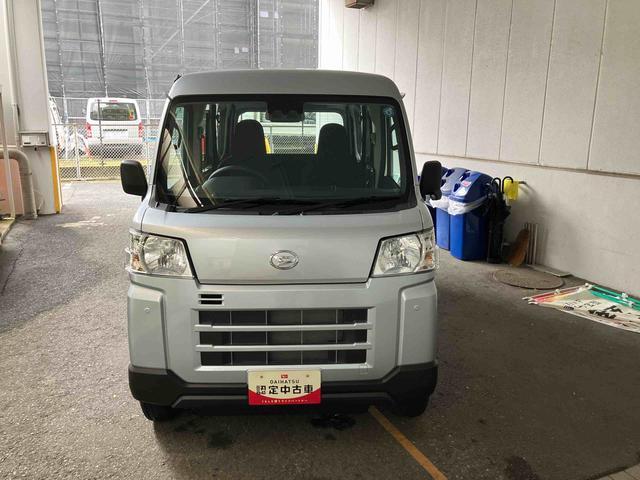 Daihatsu Hijet Cargo 2