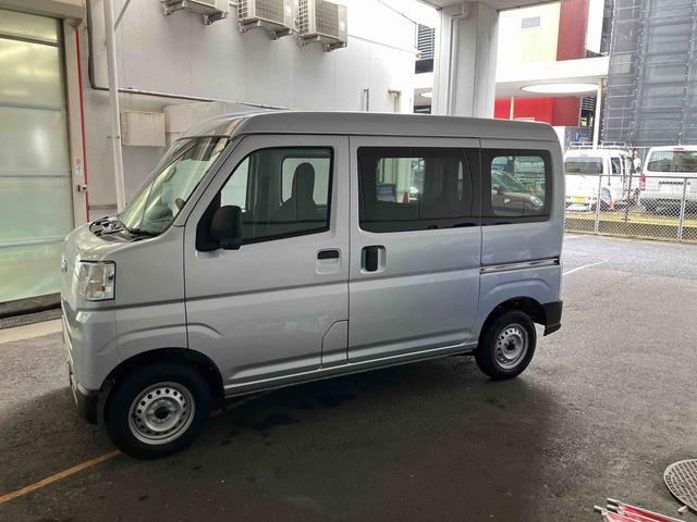 Daihatsu Hijet Cargo 5