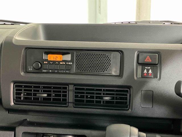 Daihatsu Hijet Cargo 10