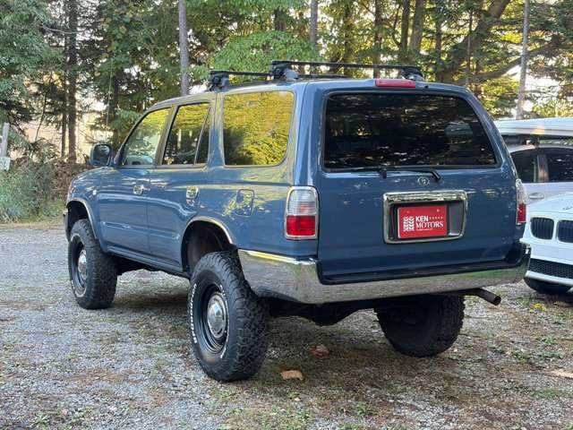 Toyota Hilux Surf 8