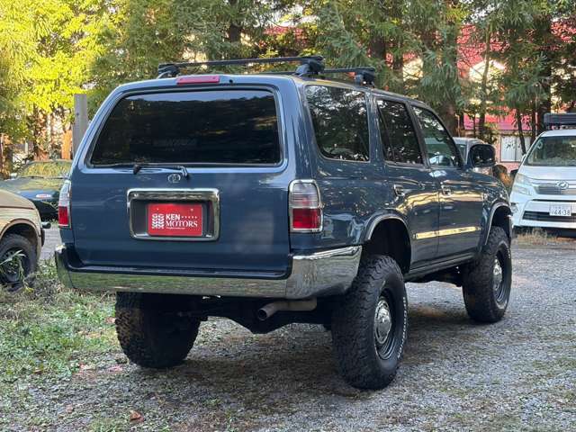 Toyota Hilux Surf 10