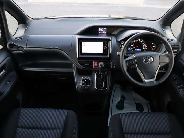 Toyota Noah 2