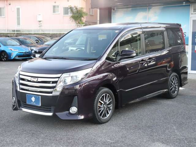 Toyota Noah 3
