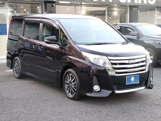 Toyota Noah 10