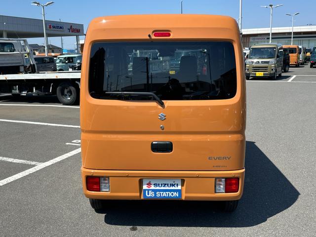 Suzuki Every 9