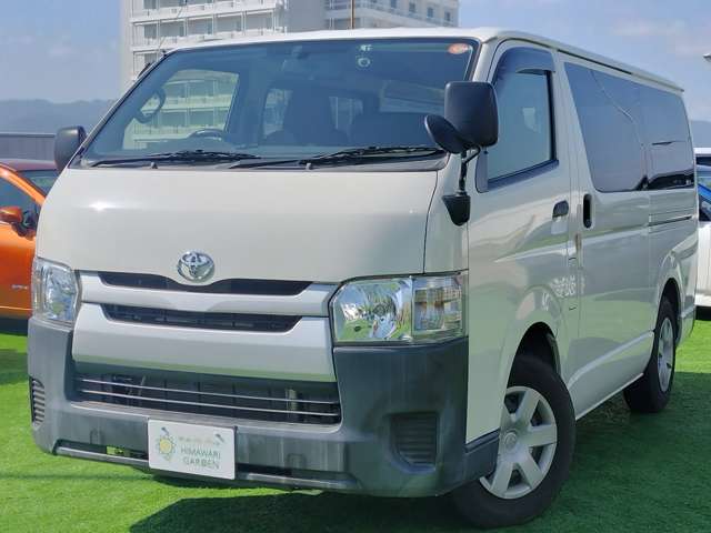 Toyota Hiace Van 11