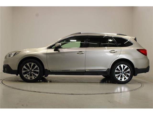 Subaru Legacy Outback 11
