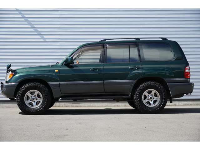 Toyota Land Cruiser 100 10