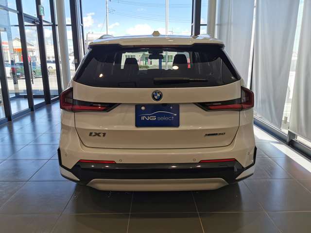 BMW iX1 4