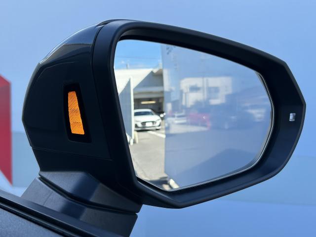 Audi Q2 11