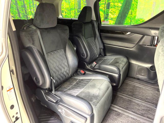 Toyota Alphard 10