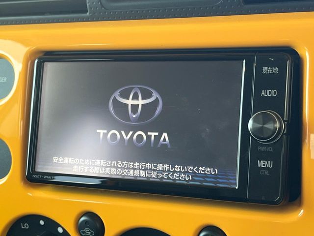 Toyota FJ Cruiser 4