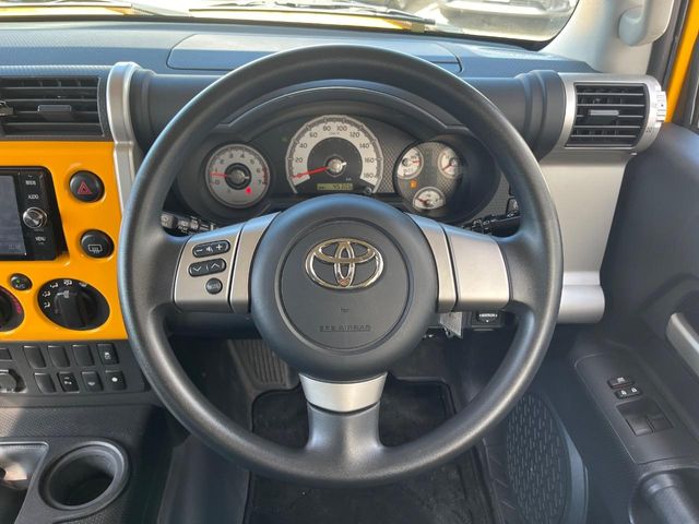 Toyota FJ Cruiser 10