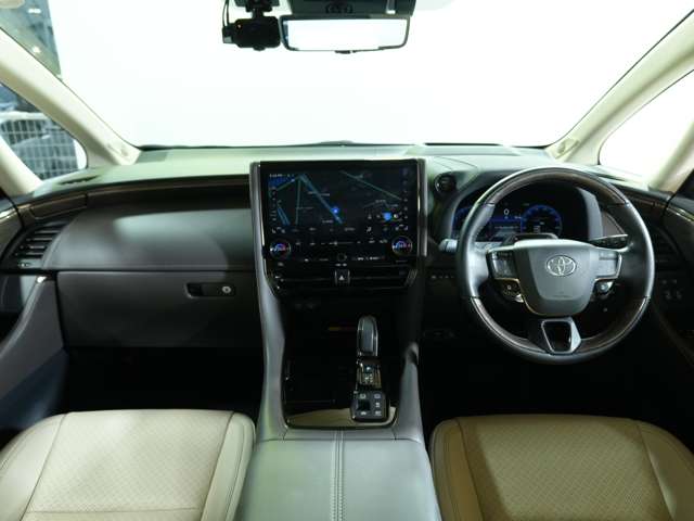 Toyota Alphard 6