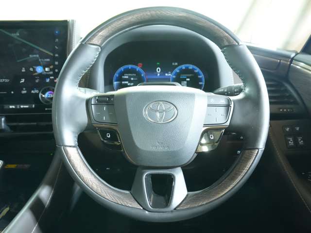 Toyota Alphard 8