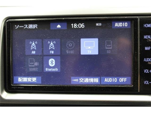 Toyota Hiace Van 5