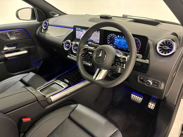 Mercedes-Benz GLA-Class 2
