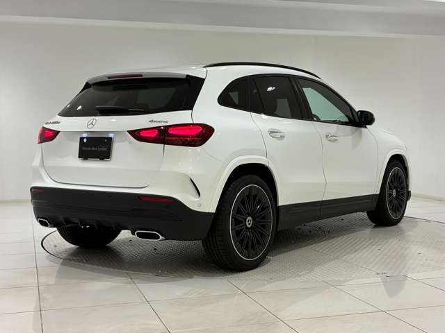 Mercedes-Benz GLA-Class 3
