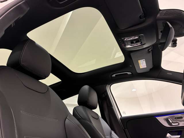 Mercedes-Benz GLA-Class 5
