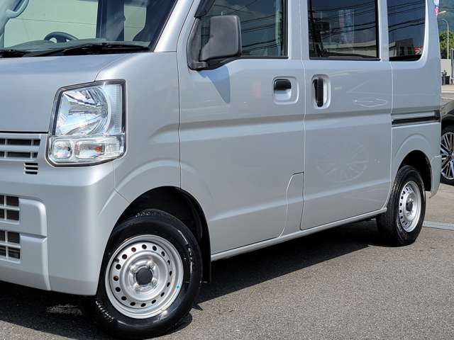 Nissan NV100 Clipper 11