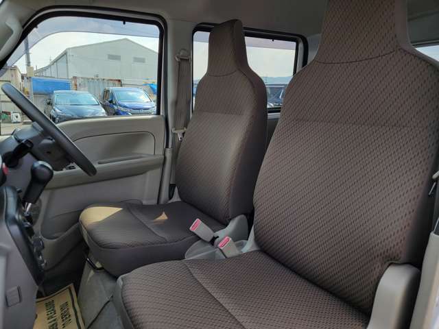 Nissan NV100 Clipper 4